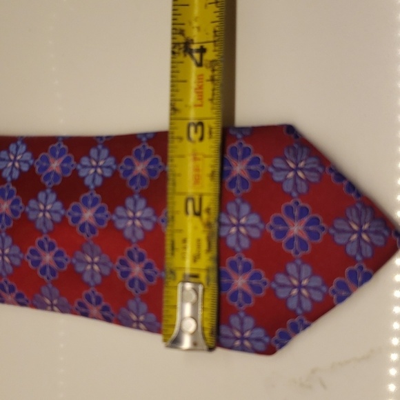 NORDSTROM Men's Tie Red Blue Floral 100% Silk - Picture 7 of 7
